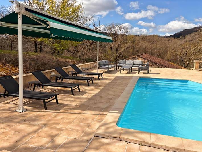 Location de vacances pour 8 personnes, avec Jacuzzi et Terrasse ainsi que Jardin et Piscine à Bélaye - 4