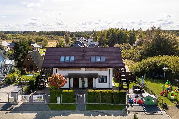 Ferienwohnung für 4 Personen, mit Balkon und Garten sowie Whirlpool und Sauna in Ustronie Morskie