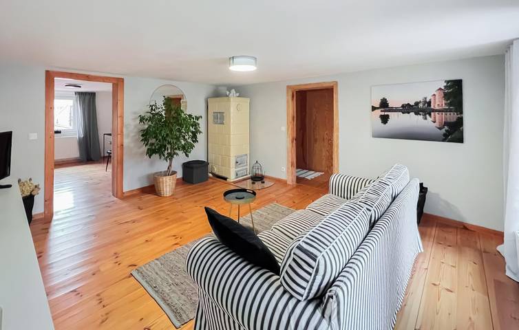 Ganze Ferienwohnung, Gartenappartement mit Parkplatz, Kochnische, Blick auf Rheinsberg in Rheinsberger See, Rheinsberg