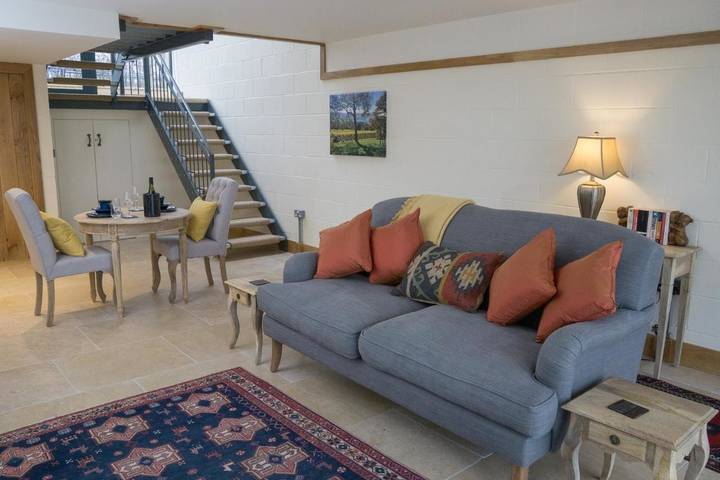 B&b for 2 people, with terrace and garden as well as view in The Cotswolds