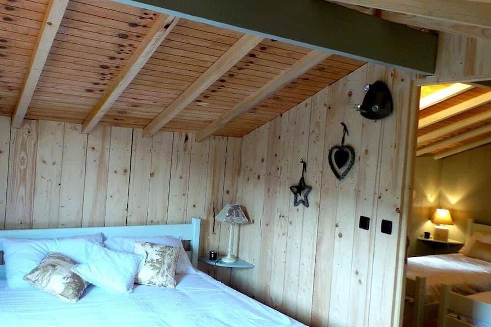 Cabane flottante  je n'suis pas du matin 4 6 pers in Colleville, Région du Havre