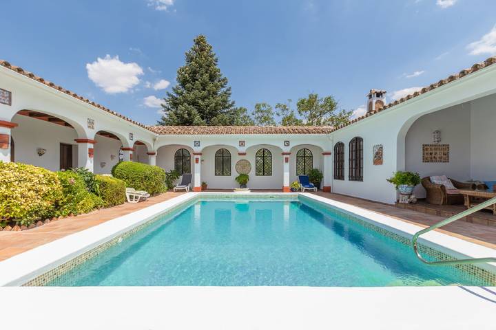 Luxe Villa "Finca La Cabra Ronda" met privé tuin en zwembad, open haard en Wifi in Ronda, Málaga Provincie