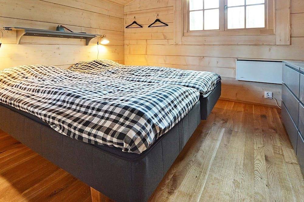 Schönes Luxusblockhaus. Zwei privateterrassen. Offener Kamin. Haustierfreundlich in Vallåsen, Halland