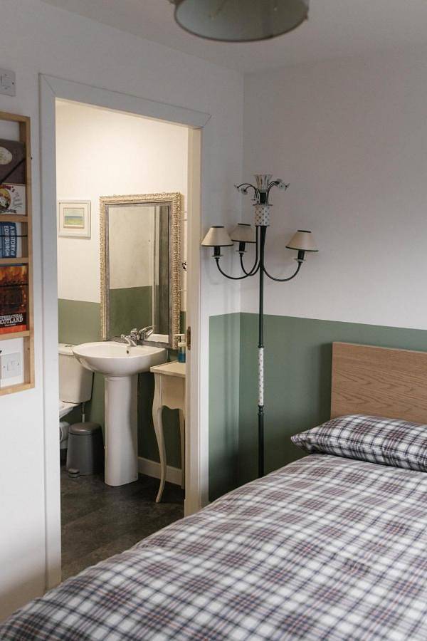 Gîte pour 2 personnes, avec jardin, animaux acceptés à Édimbourg - 4