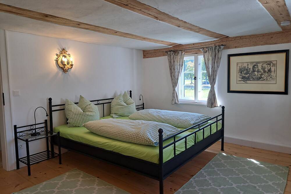 Ganze Wohnung, \"Apfelgrün\" holiday apartment, romantic holiday in a listed building in Oberammergau, Bayerische Alpen