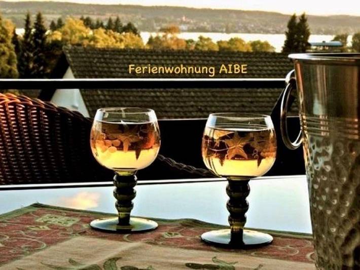 Ferienwohnung für 2 Personen, mit Balkon und Seeblick, kinderfreundlich in Ueberlinger see - 2