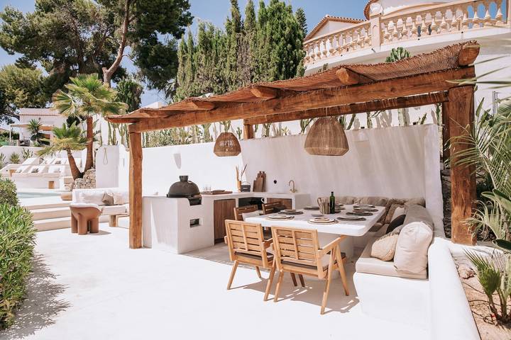 Villa 'The June Boutique' con vistas al mar, Wi-Fi y aire acondicionado in La Fustera, Benisa