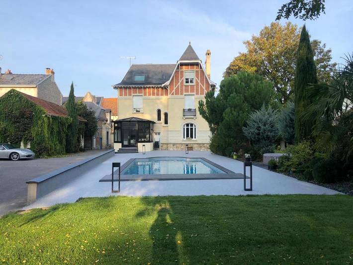 Maison d’hôte pour 4 personnes, avec jardin et piscine à Isles-sur-Suippe