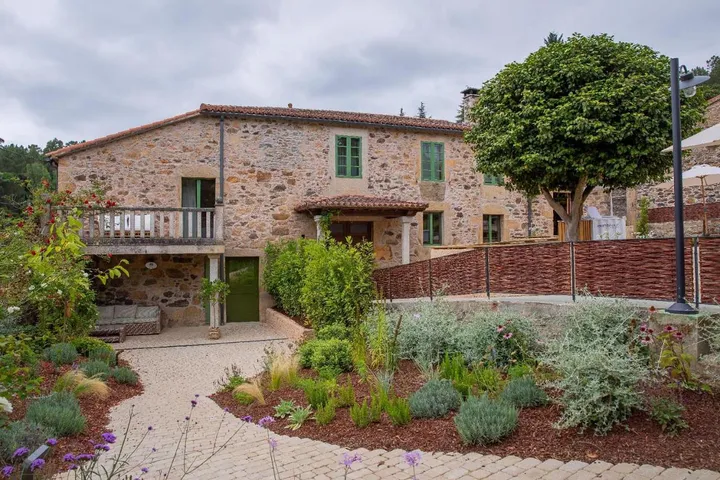 Maison d’hôte pour 2 personnes, avec jacuzzi et terrasse ainsi que jardin et piscine - 1