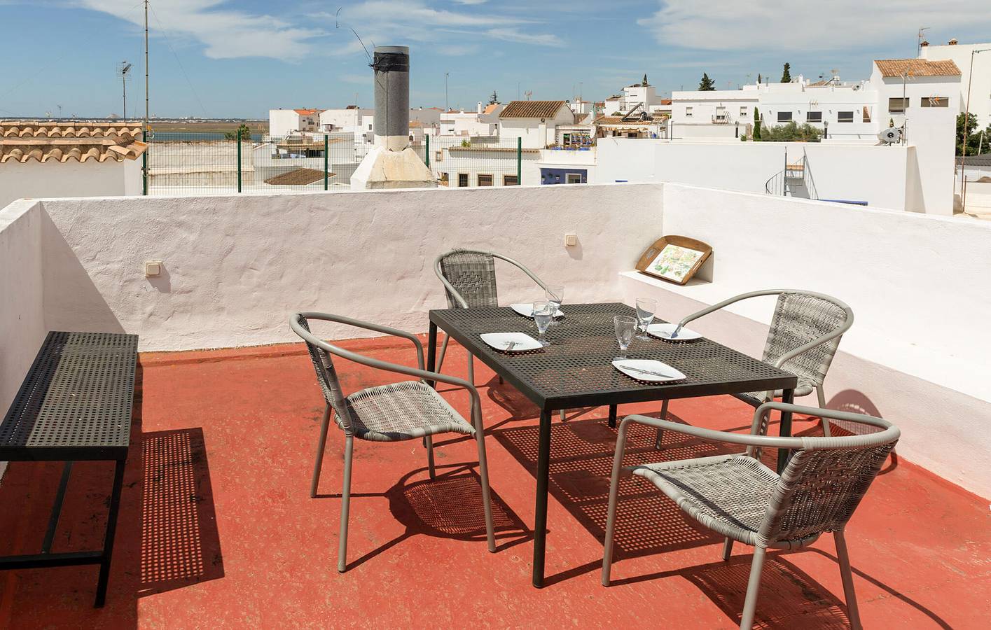 Riverside Retreat with Modern Amenities in Ayamonte, Costa de la Luz