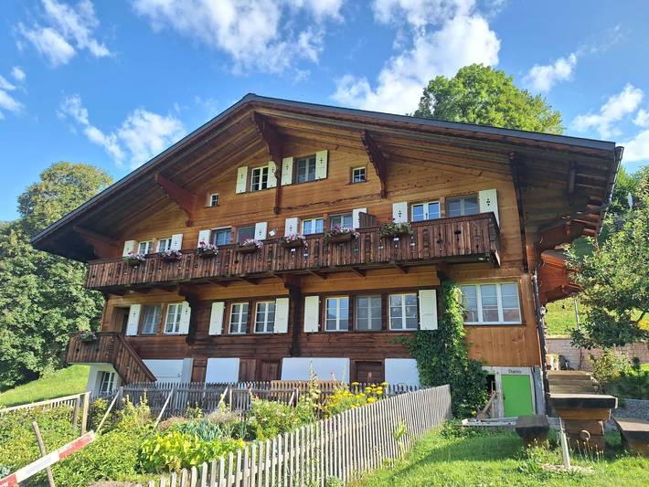 Ferienwohnung für 2 Personen, mit Balkon im Berner Oberland