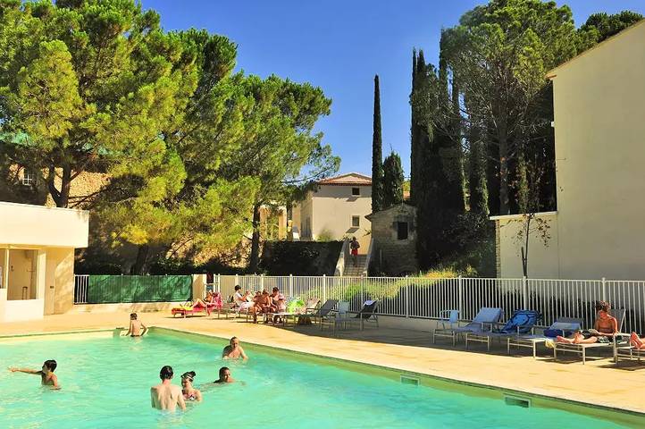 Apartamento entero, 2 estancias 4 personas Tipo A in Beaumettes, Parque natural regional del Luberon