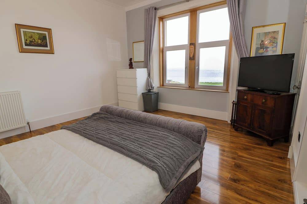 Ailsa View, pet friendly, country holiday cottage in Girvan in Girvan (Ayrshire), Ayrshire