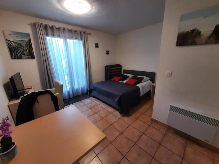 Gîte pour 2 personnes, avec Terrasse ainsi que Jardin et Piscine à Mouans-Sartoux - 4