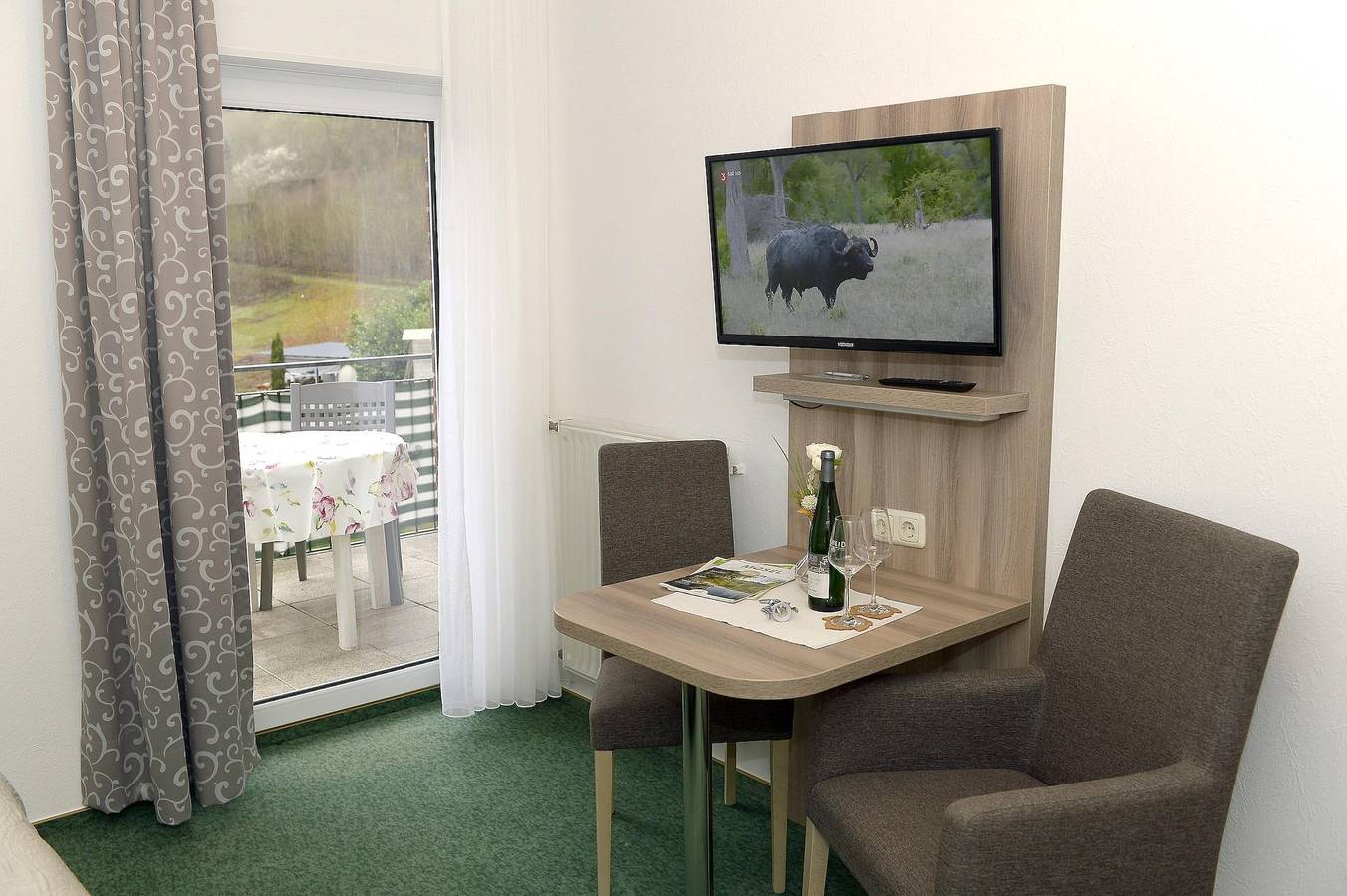 Doppelzimmer Dusche/Wc in Sankt Aldegund, Traben-Trarbach en omgeving