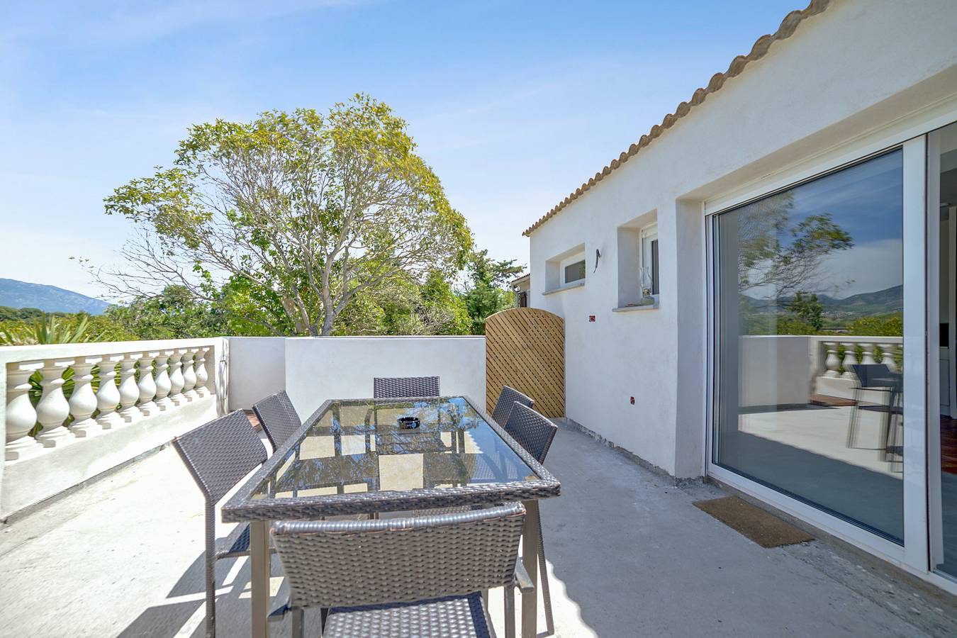 Casa agradable en Ajaccio con jardín y vistas a las montañas in Ajaccio, Region de Ajaccio