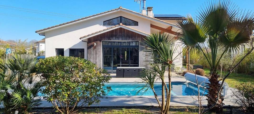 Villa pour 8 personnes, avec piscine et jardin - 1