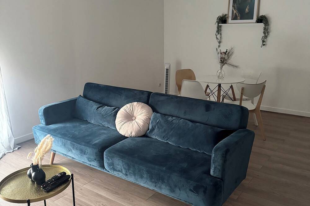 Entire apartment, Paris escapade in Argenteuil, Val-d'Oise