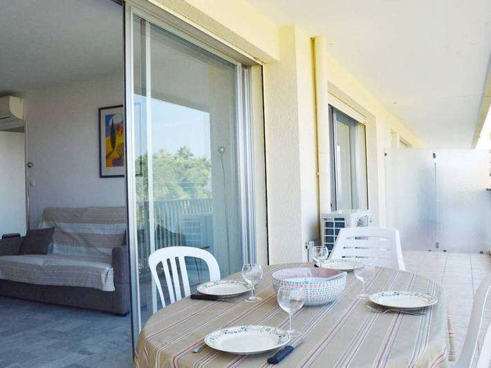 Location de vacances pour 4 personnes, avec Balcon à Antibes
