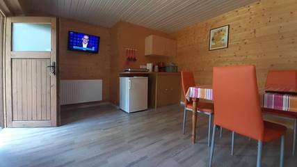 Mobile Home for 4 People in Mittelhof, Rhineland-Palatinate, Photo 3