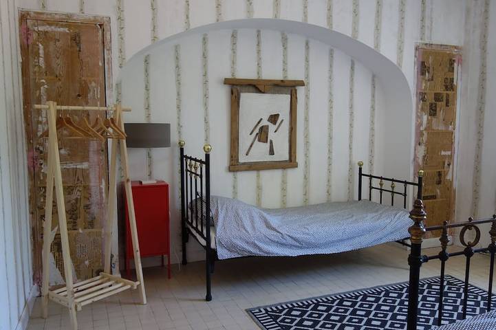 Gîte pour 5 personnes, avec jardin et piscine, animaux acceptés à Lodève - 4