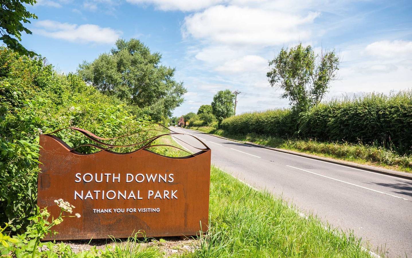 Beautiful 4-Bed Close to South Downs & Goodwood in Walberton, Sussex Occidental