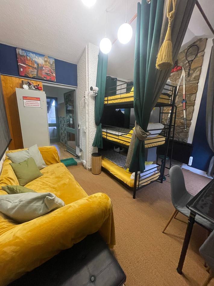 Gîte pour 3 personnes, avec jardin à Vieille-Brioude