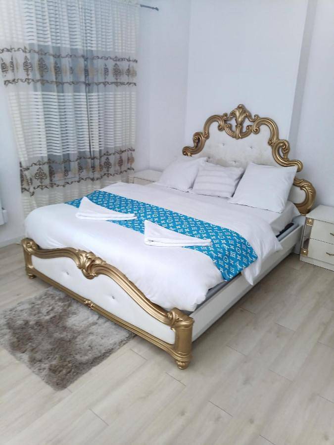 Villa pour 12 personnes, avec terrasse