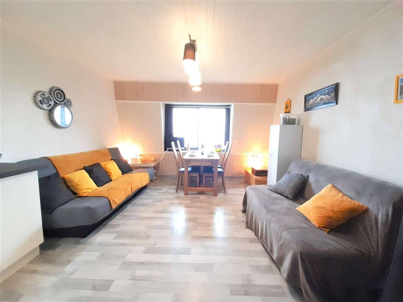 Appartement entier, Chalet cosy 4 pers à 800m des pistes - Tv, kitchenette équipée, navette gratuite vacances. in Saint-Lary-Soulan, Parc national des Pyrénées