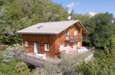 Cottage pour 2 personnes, avec sauna ainsi que jardin et jacuzzi à Villars-Colmars