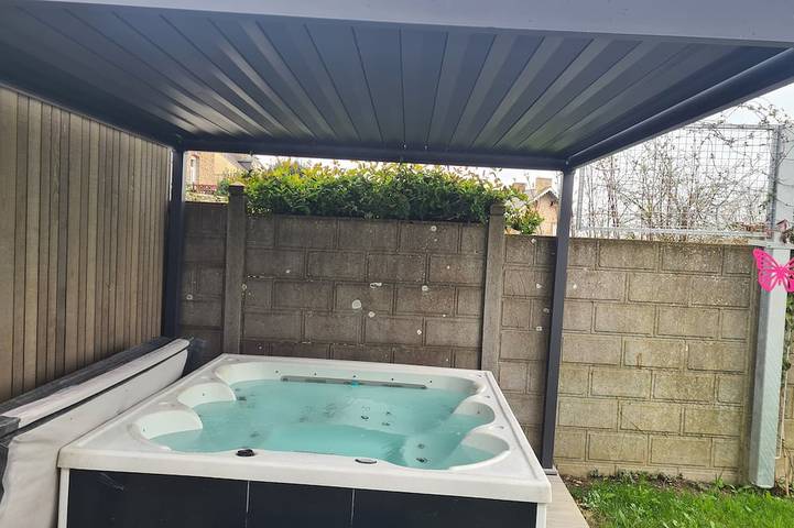 Holiday home for 6 people, with hot tub - 1