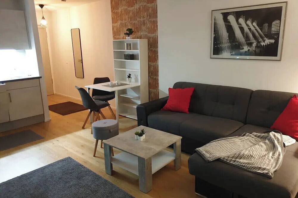 Ganze Wohnung, Top ausgestattete Wohnung in zentraler Lage in Freilassing in Freilassing, Rupertiwinkel