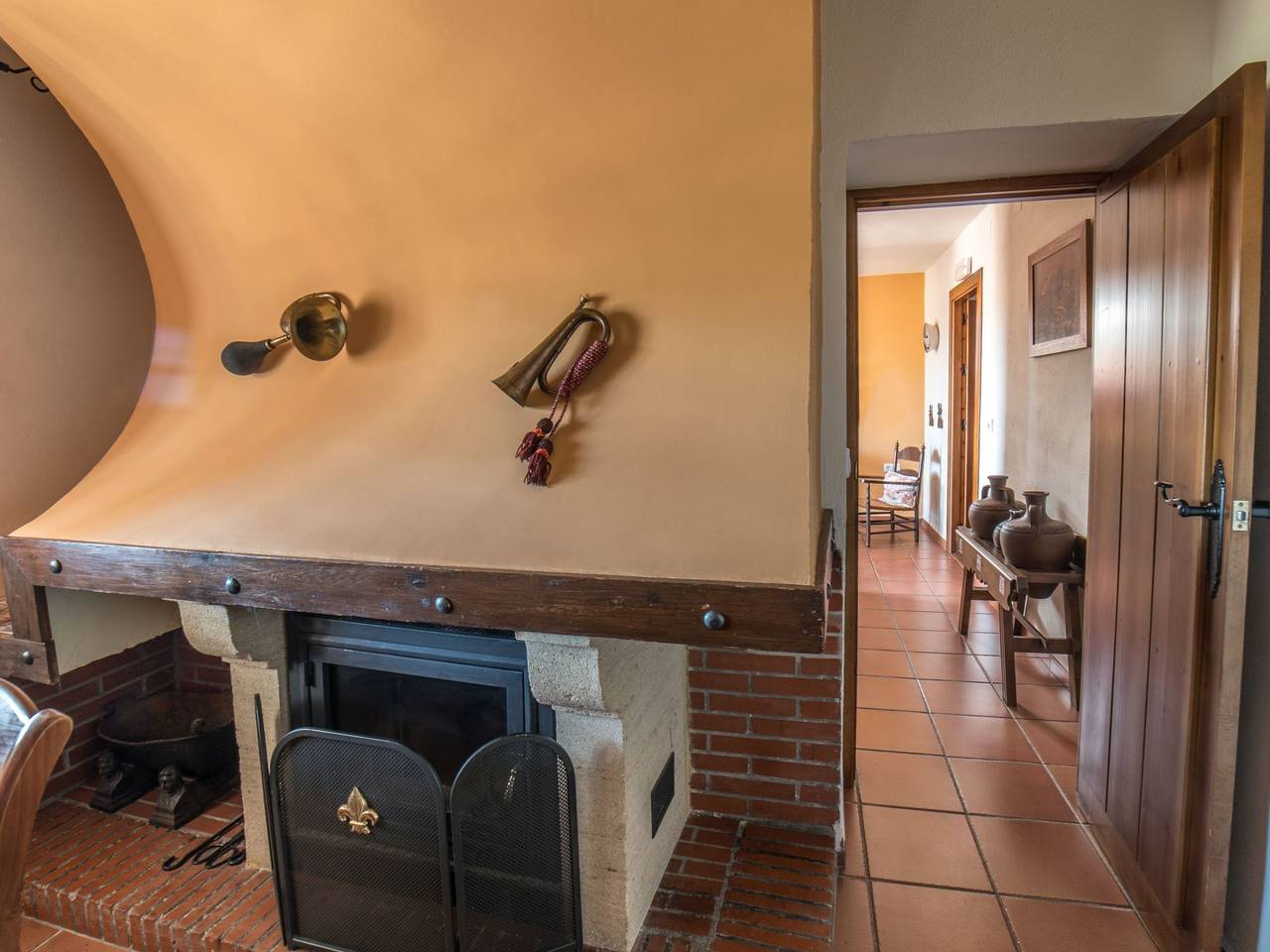 Moderno refugio con piscina y chimenea, cerca del río y restaurantes in Dúrcal, Provincia de Granada