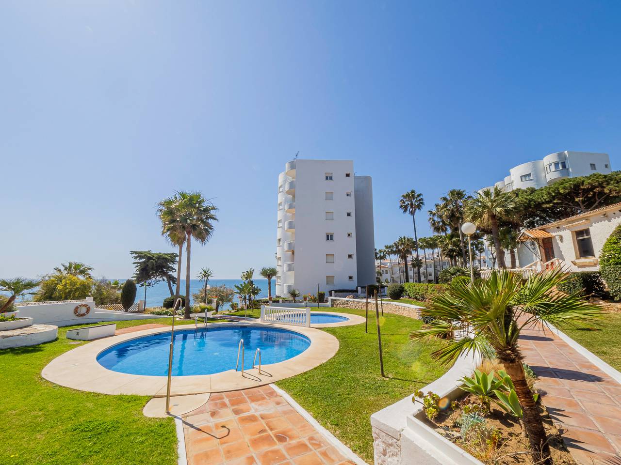 Ganze Wohnung, Cubo's La Bambera First Line Beach in Sitio de Calahonda, Mijas