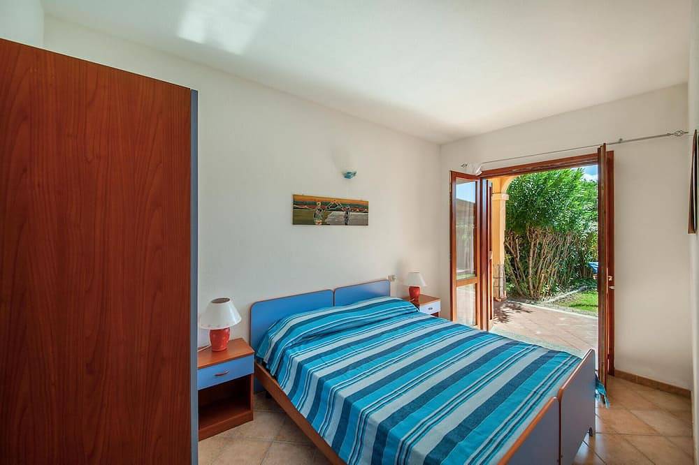 Entire apartment, 2 bedroom nice apartment in San Teodoro Ot in San Teodoro, Olbia-Tempio