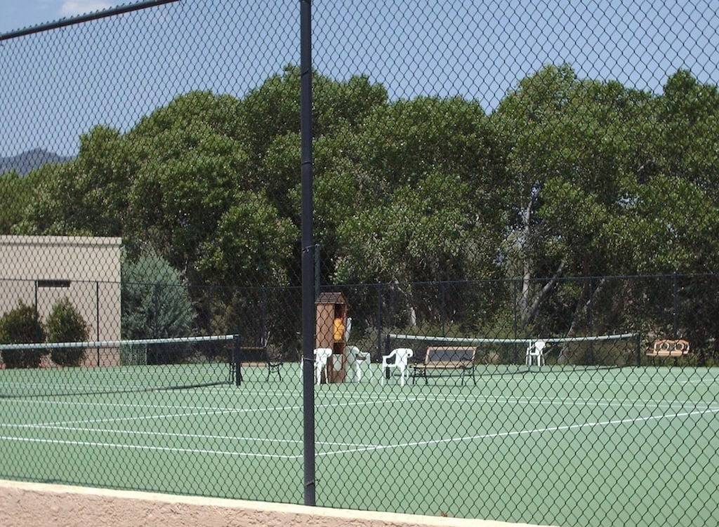 Remodeled Sedona Townhome on Golf Course – Stunning Red Rock Views !!! in Oak Creek, Oak Creek Canyon