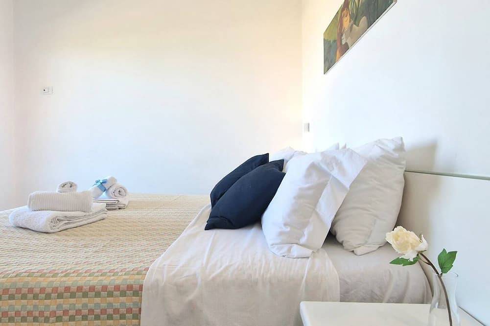 Entire apartment, [Miramare] Terrace by the Sea, Wi-Fi and Relaxation in Porto Sant'Elpidio, Fermo Province