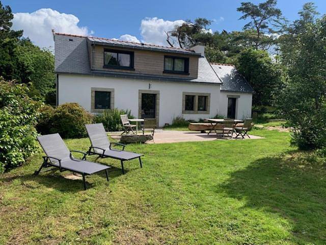 Location de vacances pour 4 personnes, avec vue et jardin à Cast - 2