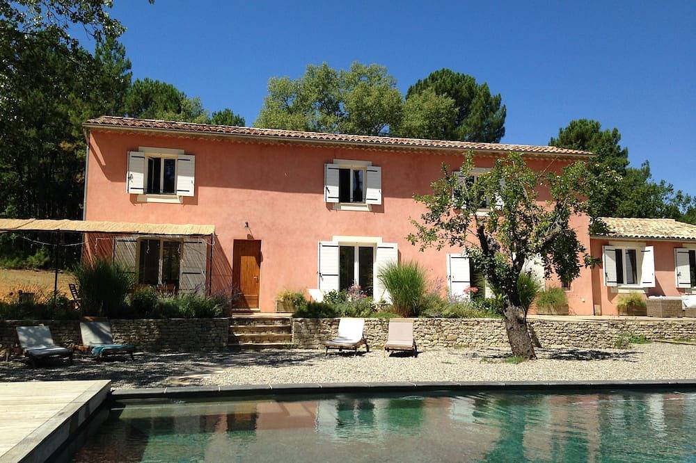Villa En Roussillon-Gargas. Parfait pour ceux qui recherchent détente et repos in Gargas, Parc naturel régional du Luberon