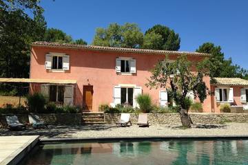 Cottage pour 6 personnes, avec jardin et terrasse dans Mines de Bruoux