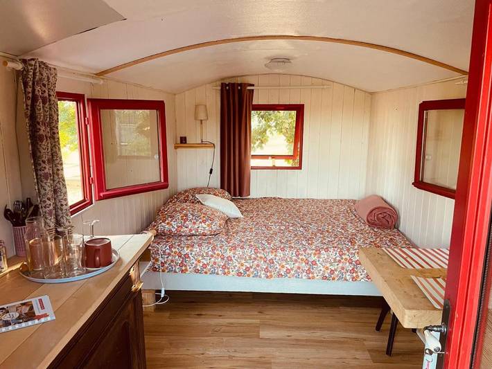 Chambre d’hôte pour 5 personnes, avec Terrasse et Jacuzzi ainsi que Jardin et Piscine en Charente - 4