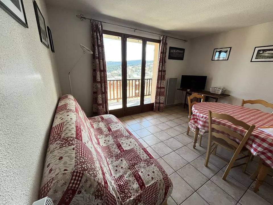 Ganze Wohnung, Ferienwohnung T3 Kabine 6 pers sehr gut gelegen in Les Angles, Parc naturel régional des Pyrénées catalanes