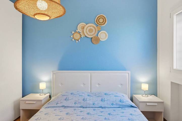 Ferienwohnung für 6 Personen, mit Balkon und Garten sowie Pool