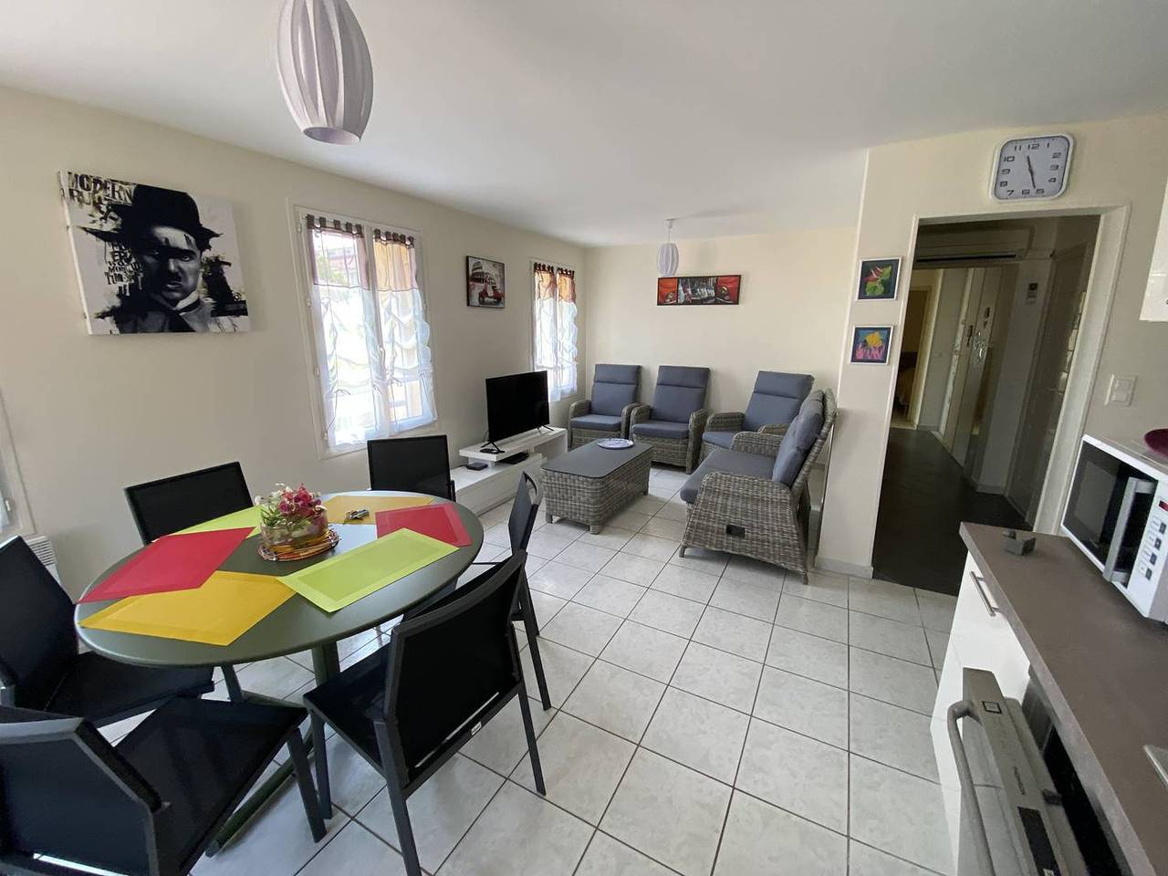 Ganze Ferienwohnung, Ferienwohnung für 6 Personen mit Terrasse in Saint-Mandrier-sur-Mer, Toulon Region