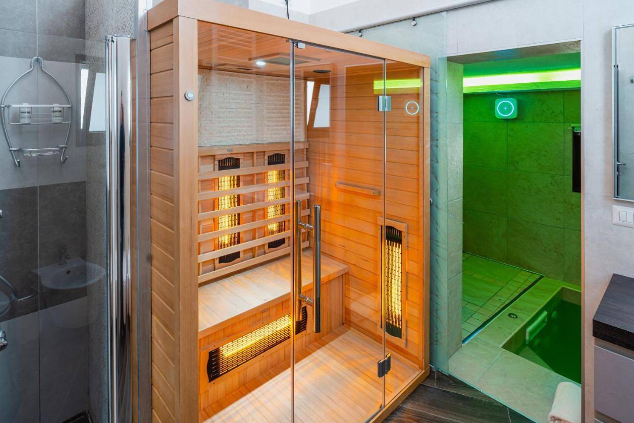Luxuite Villa con Piscina e sauna o villa con jacuzzi e doccia emozionale in Alberobello, Comune di Alberobello
