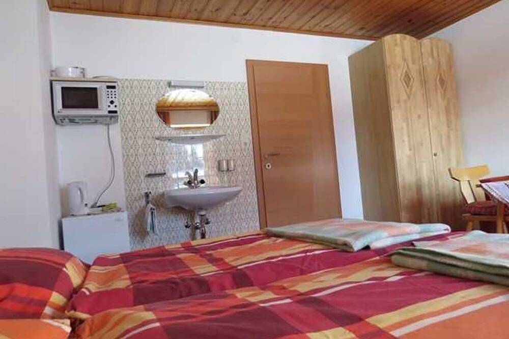 Doppelzimmer 1 - Biohof Haus Wieser in Abtenau, Tennengau