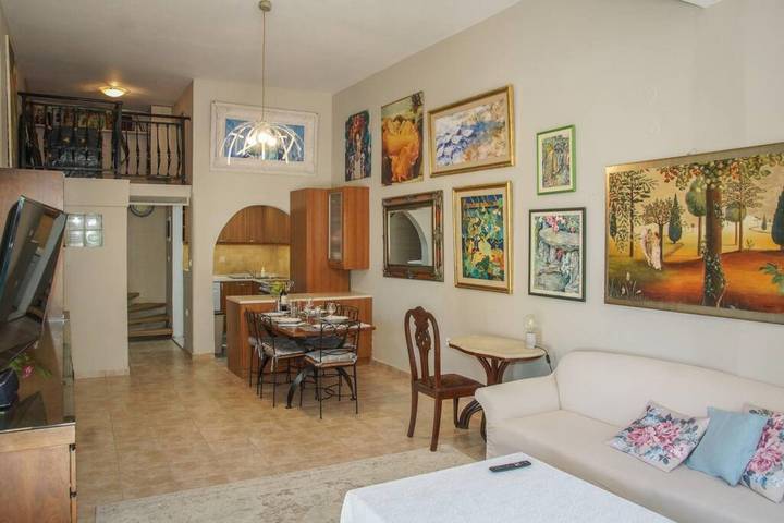 Ferienwohnung für 5 Personen, mit Garten und Terrasse, kinderfreundlich in Rhodos Stadt - 3