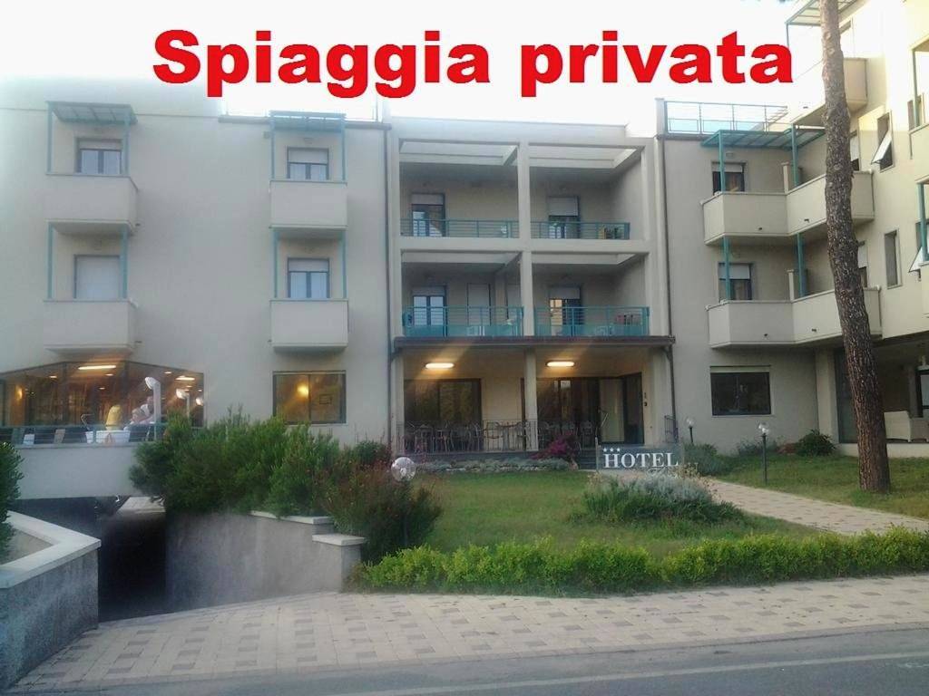 Hotel Flora in Marina di Bibbona, Bibbona