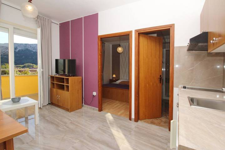 Ferienwohnung für 2 Personen, mit Balkon/Terrasse in Baska - 4