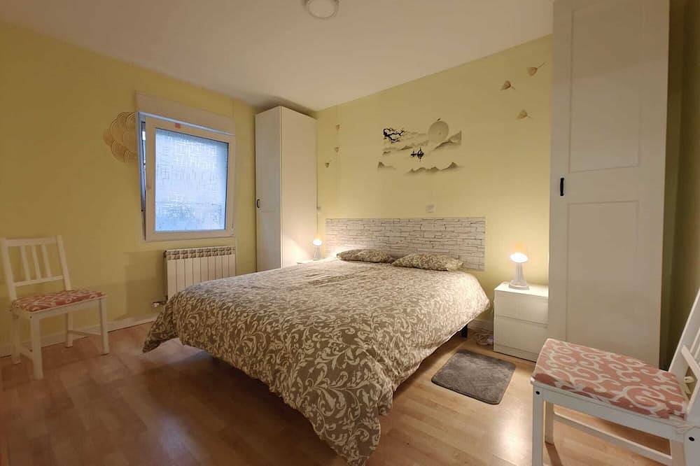 Entire apartment, Dreams Home Apartamento muy Céntrico, Tranquilo y Sencillo Para Tres Personas in Burgos, Burgos Province